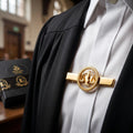 Pince à cravate Balance de la Justice en or  - Cadeau diplôme droit